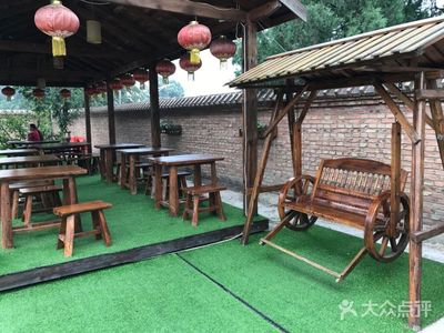 凤凰山庄农家院